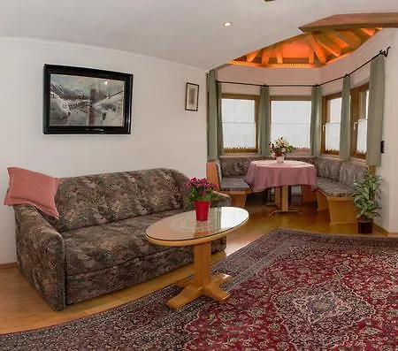 Kreuzhof Seefeld 3* 제펠드 인 티롤