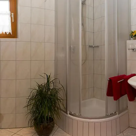Kreuzhof Seefeld B&B 제펠드 인 티롤