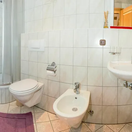 B&B Kreuzhof Seefeld 3*