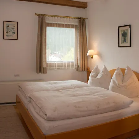 Kreuzhof Seefeld 3*
