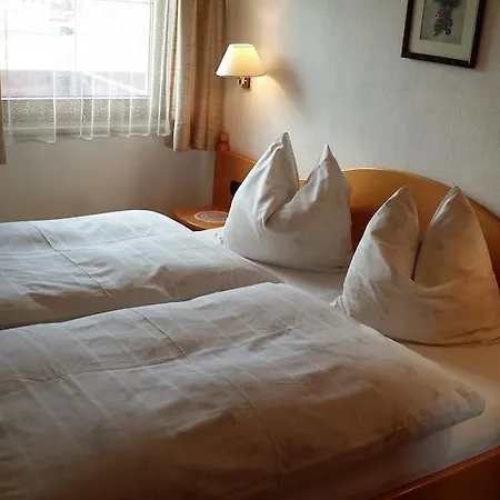 Kreuzhof Seefeld فندق مبيت وإفطار 3*