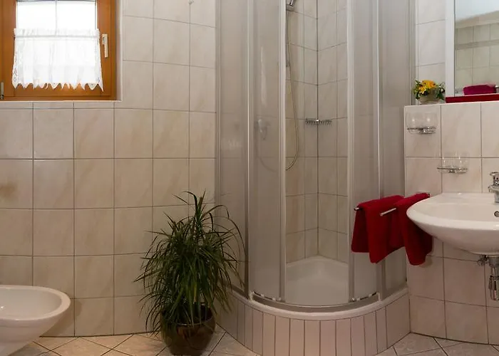 Kreuzhof Seefeld Отель типа 