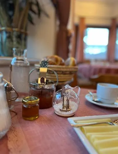 Bed & Breakfast Kreuzhof Seefeld 3*