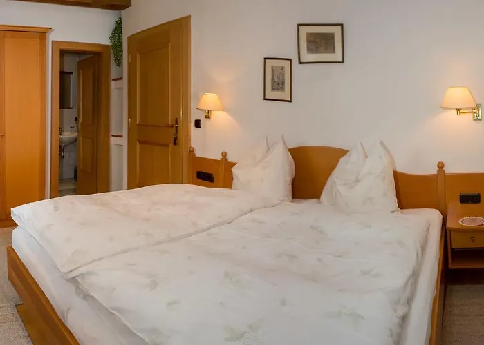 Panzió Kreuzhof Seefeld 3*